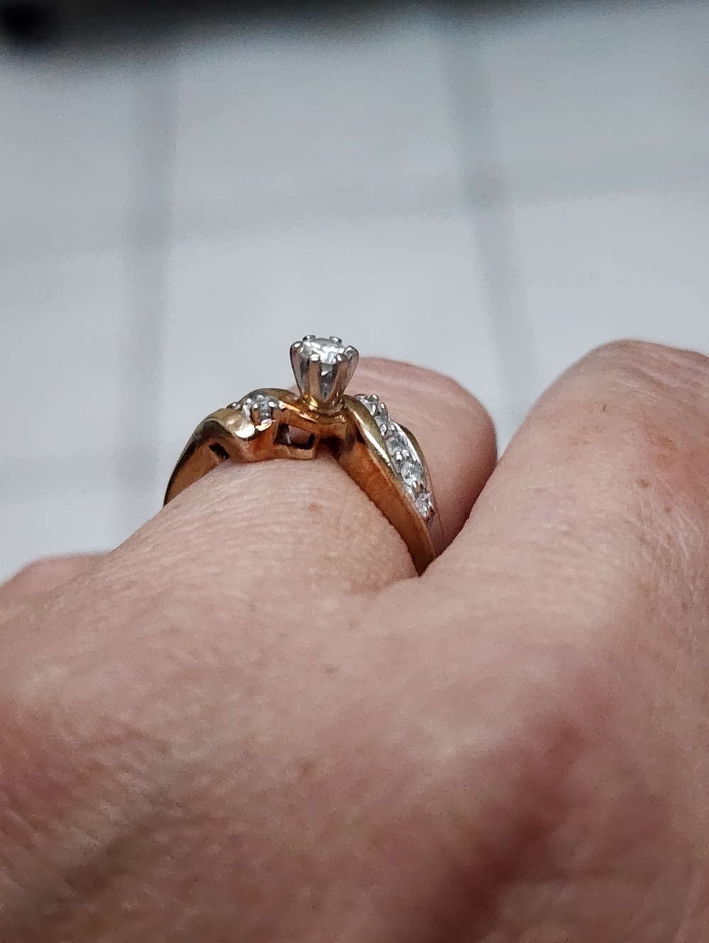 10k Round Solitaire Diamond Ring With Diamonds On Side Size 6.75/ 7 - Picture 9 of 12